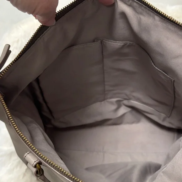 Fossil Tara Leather Shopper Tote Bag - Picture 14 of 14